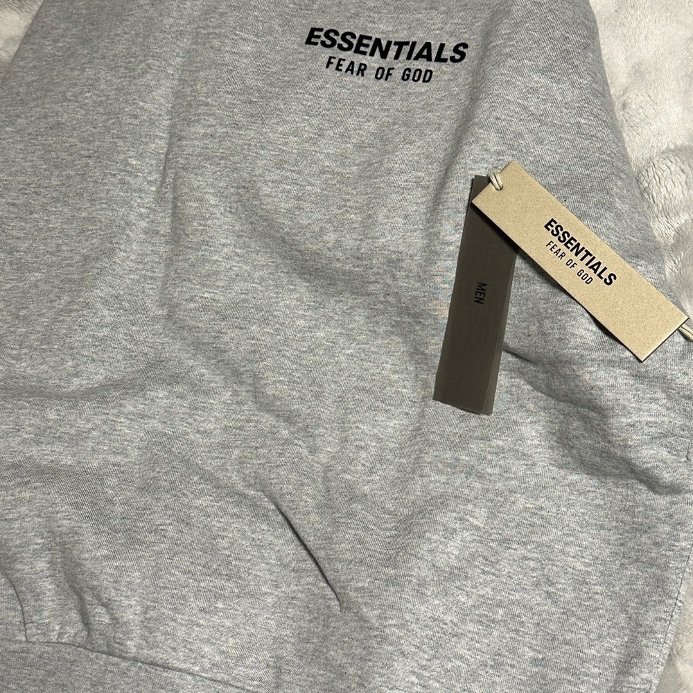 Fear of God ESSENTIALS FW24 Light Heather Gray Hoodie Size XS NWT - Picture 4 of 6